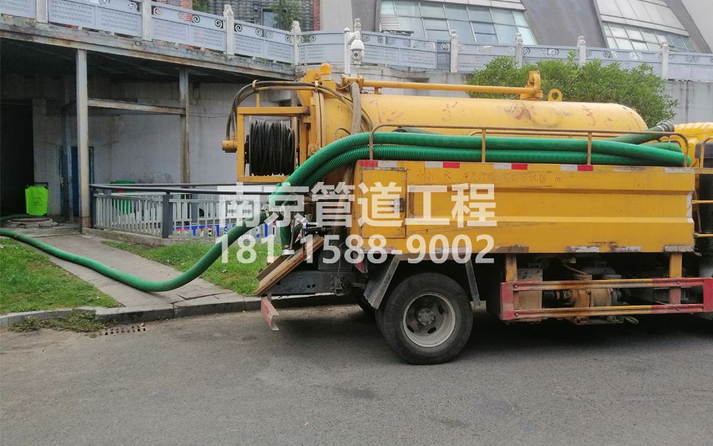 277南水新村商场隔油池吸污